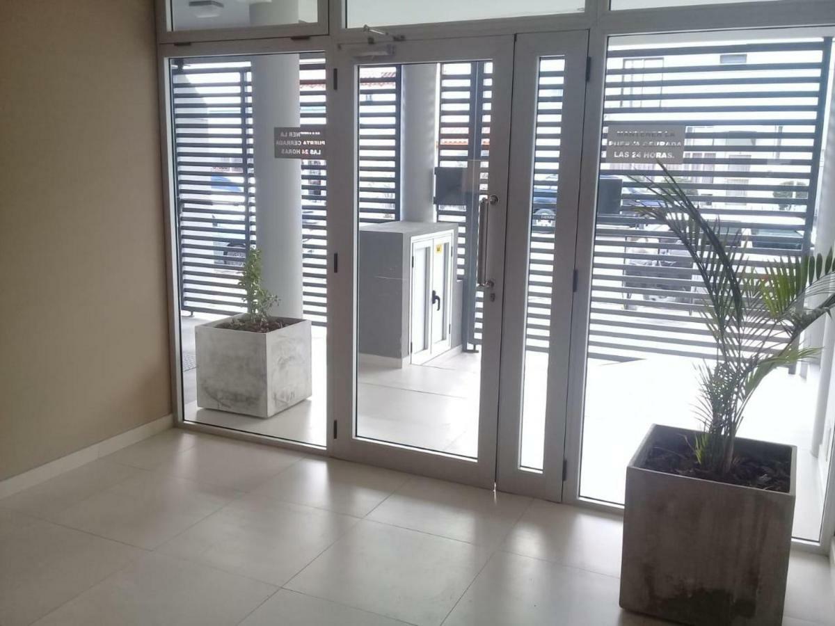 Veluvi Apartment Puerto Madryn Bagian luar foto