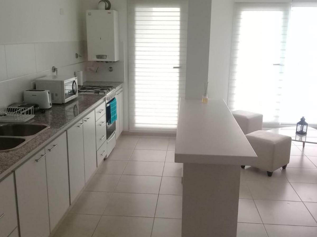 Veluvi Apartment Puerto Madryn Bagian luar foto